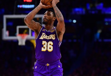 湖人110-101战胜鹈鹕 球员评价：4人优秀，3人及格，2人低迷