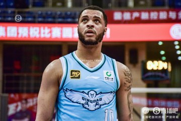 开云官网-媒体人：如何管理外援是门学问 该哄哄该骂骂恩威并用