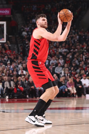 拓记：魔兽训练时三分很准但比赛中不投 克林根可是真练出来了